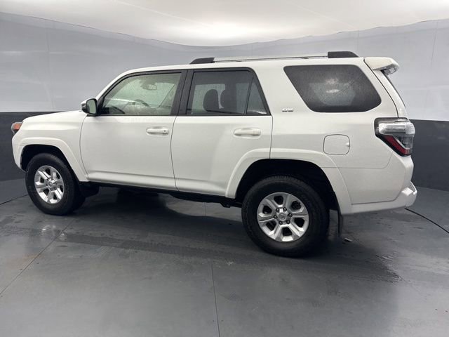 Used 2024 Toyota 4Runner SR5 Premium w/ Moonroof Package image 4