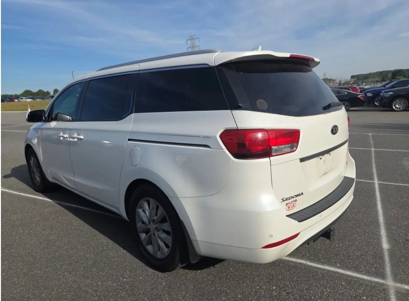 Used 2016 Kia Sedona EX FWD image 3