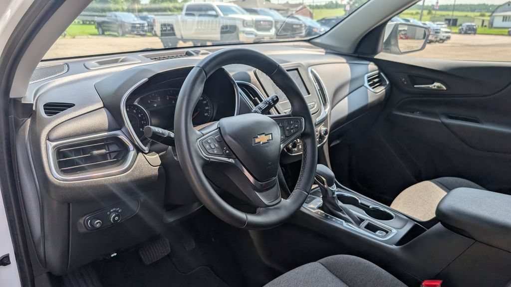 Used 2024 Chevrolet Equinox LT AWD/4WD image 5