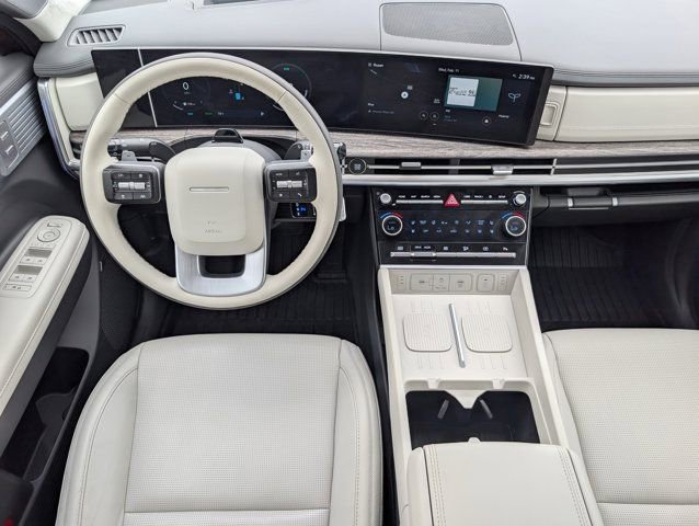 Used 2024 Hyundai Santa Fe Calligraphy image 6