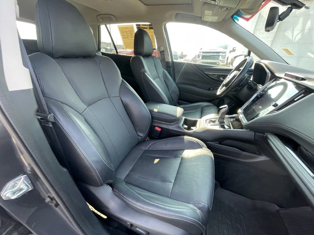 Used 2022 Subaru Outback Limited image 28