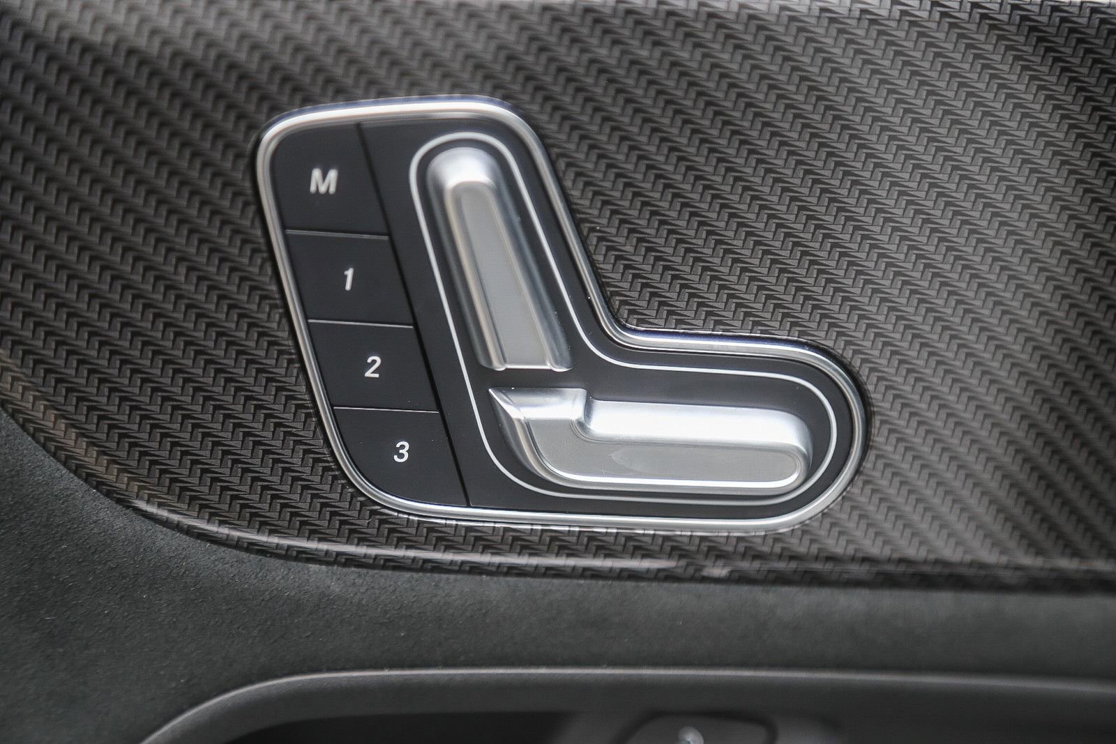 Certified 2025 Mercedes-Benz GLA 250 4MATIC image 20