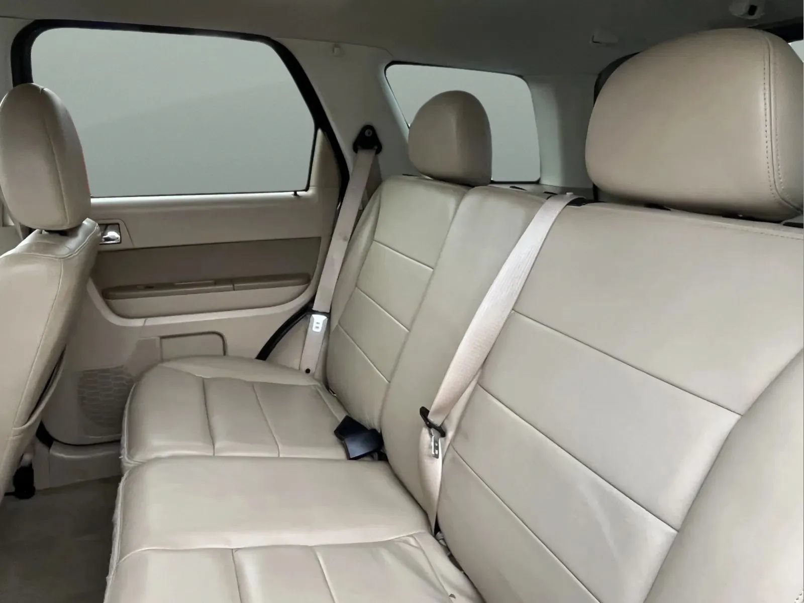 Used 2011 Ford Escape Limited w/ 302A Rapid Spec Order Code AWD/4WD image 22