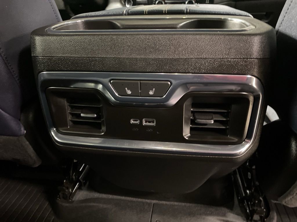 Used 2024 Chevrolet Silverado 1500 High Country w/ Technology Package image 21