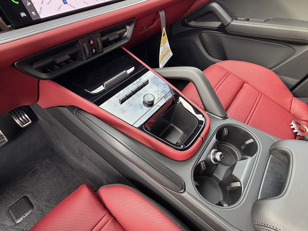 New 2026 Porsche Cayenne S image 15