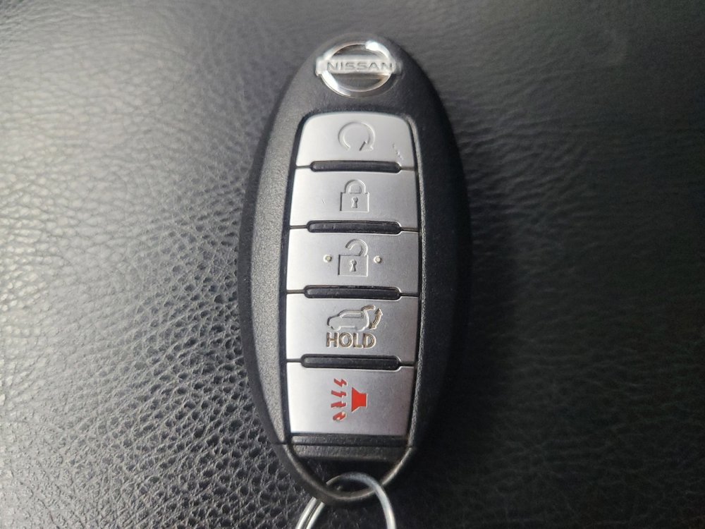 Used 2017 Nissan Pathfinder SL image 32