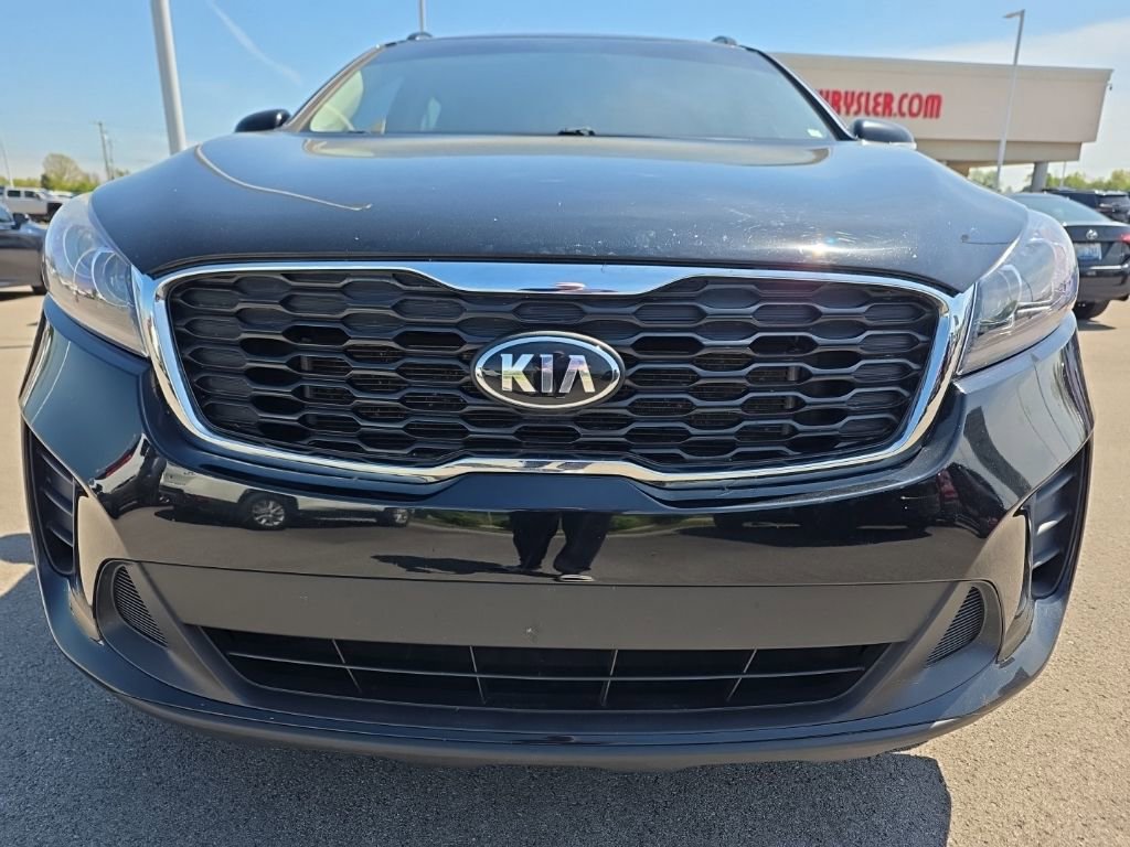 Used 2019 Kia Sorento S image 2