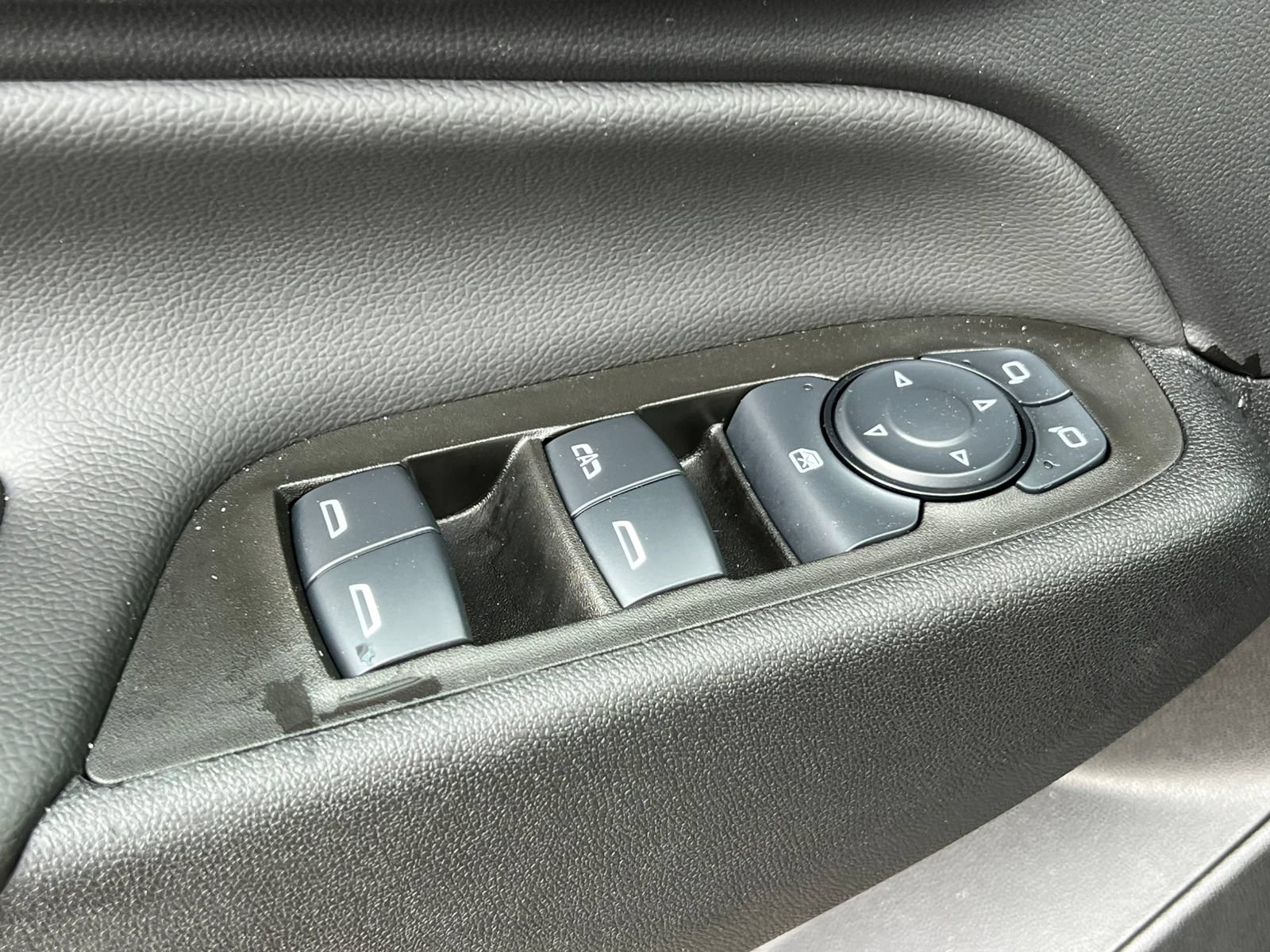 Used 2024 Chevrolet Equinox LT AWD/4WD image 14