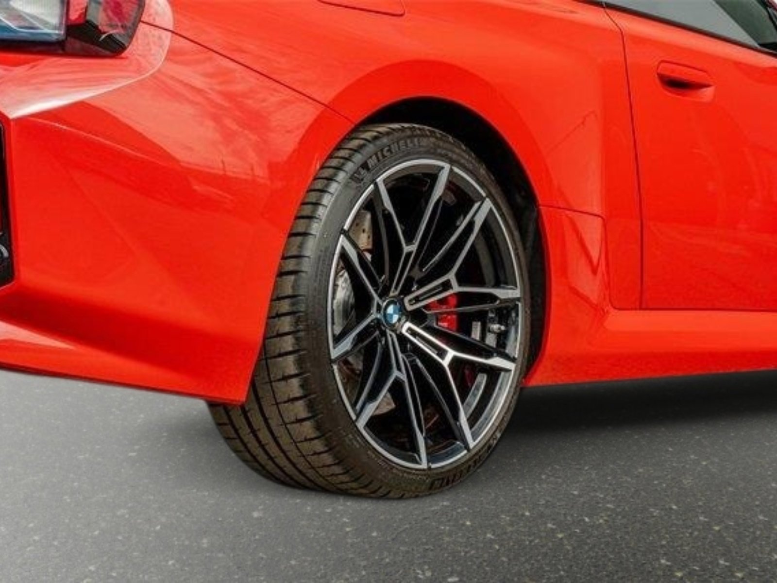 Used 2024 BMW M2 w/ Lighting Package image 89