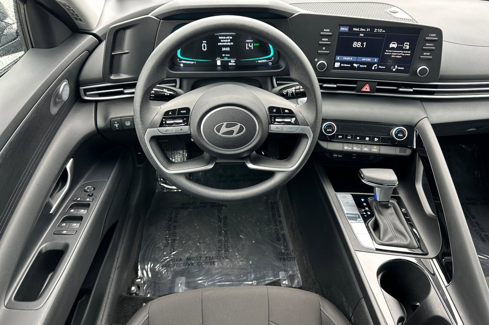 Used 2025 Hyundai Elantra Blue image 16