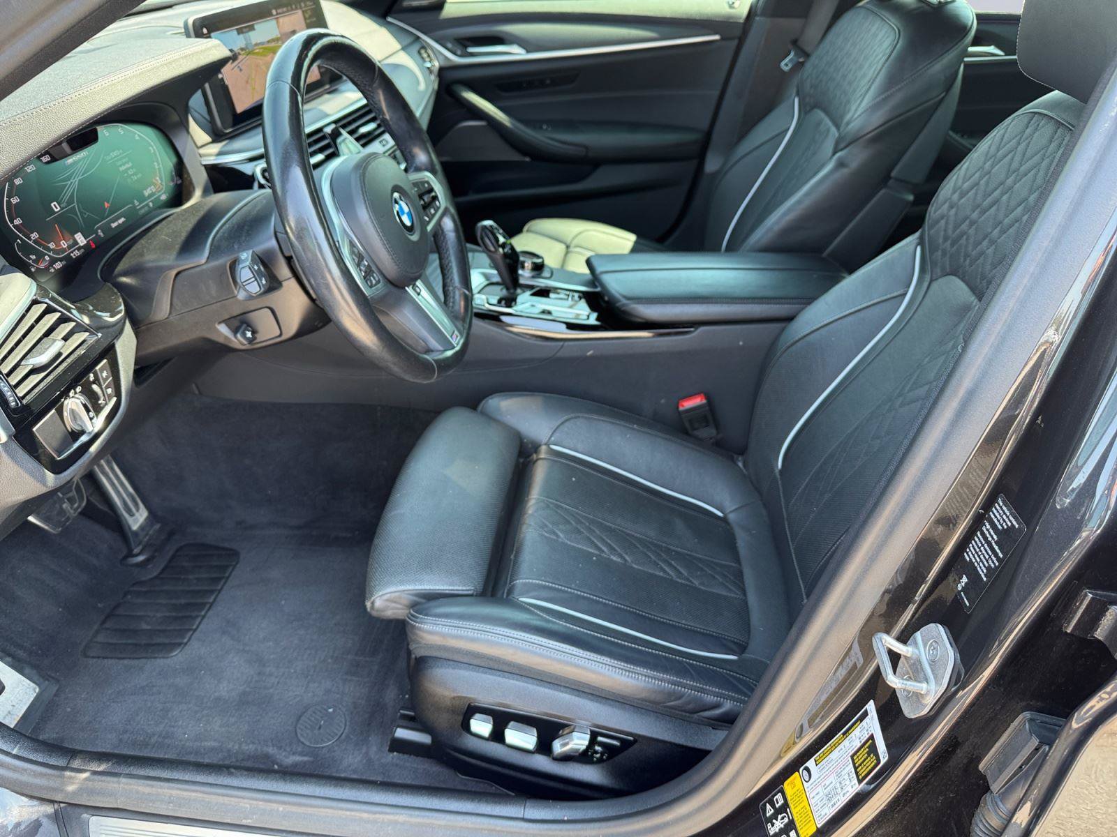 Used 2022 BMW M550i xDrive w/ Executive Package AWD/4WD image 16