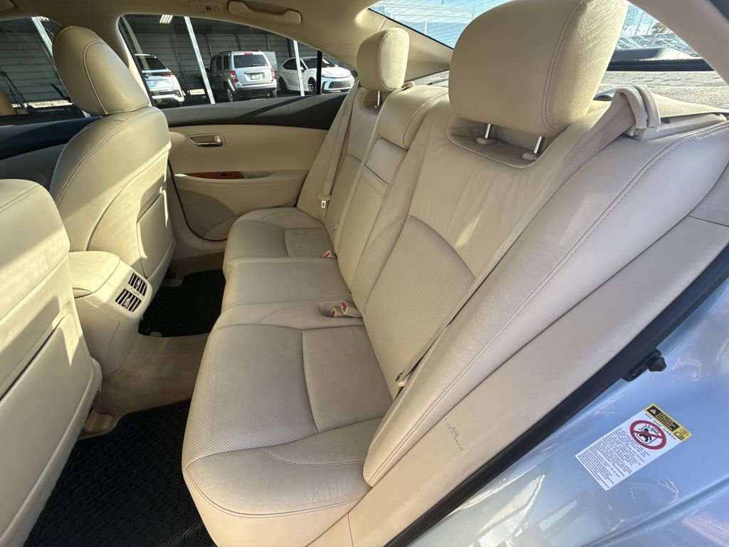 Used 2011 Lexus ES 350 image 24