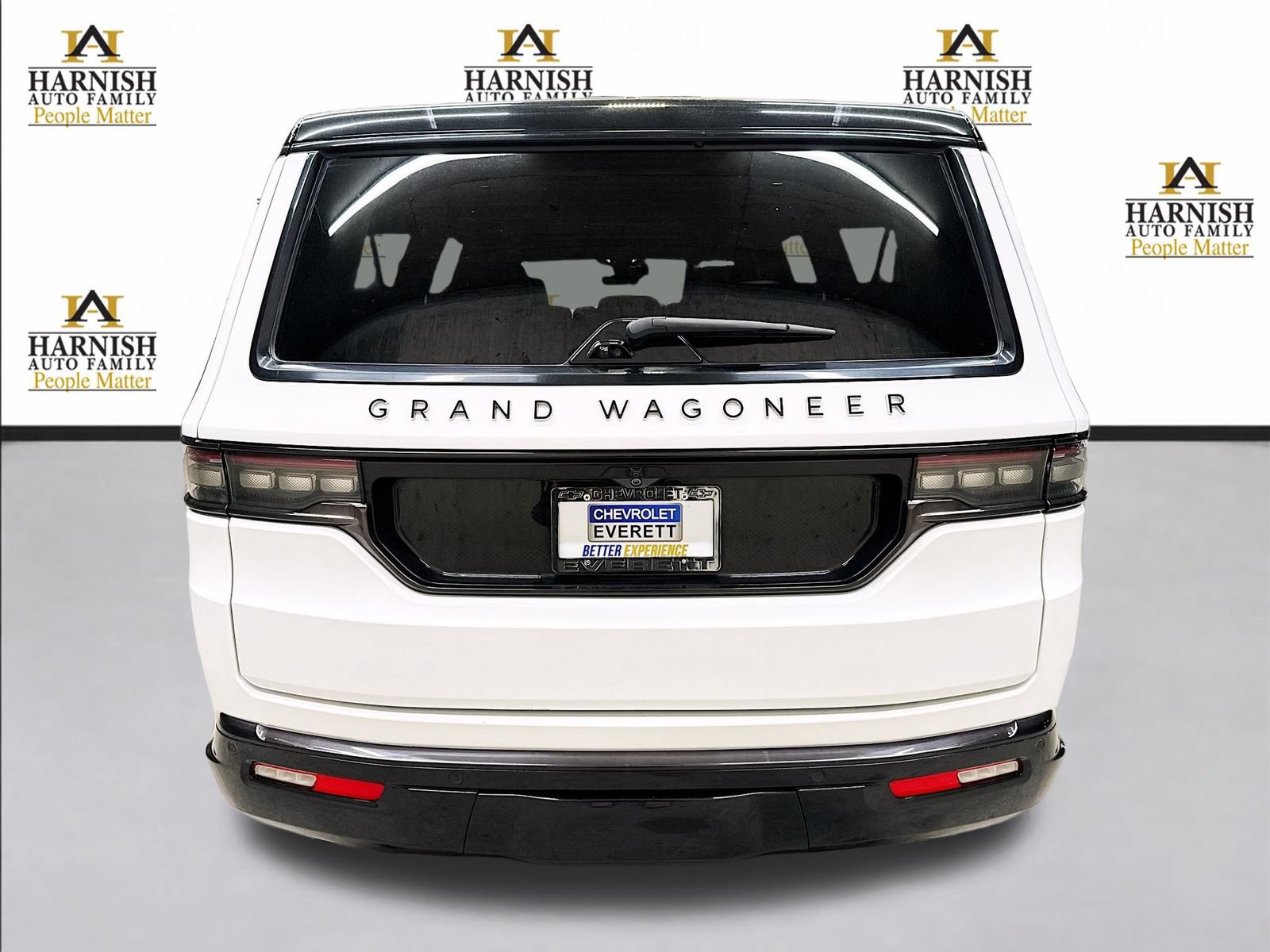 Used 2024 Jeep Grand Wagoneer L Series II w/ Quick Order Packagew 28T AWD/4WD image 6