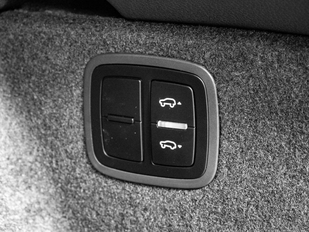 New 2026 Porsche Macan S image 32