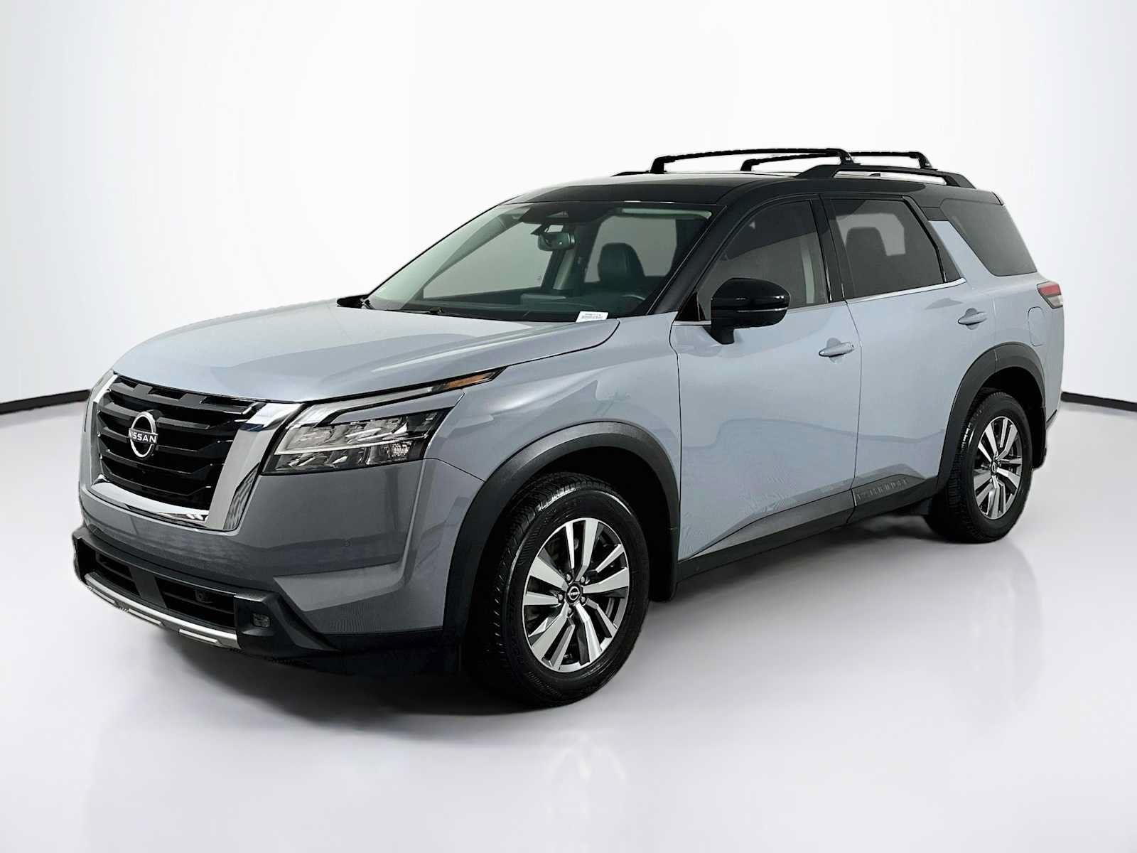 Used 2022 Nissan Pathfinder SL