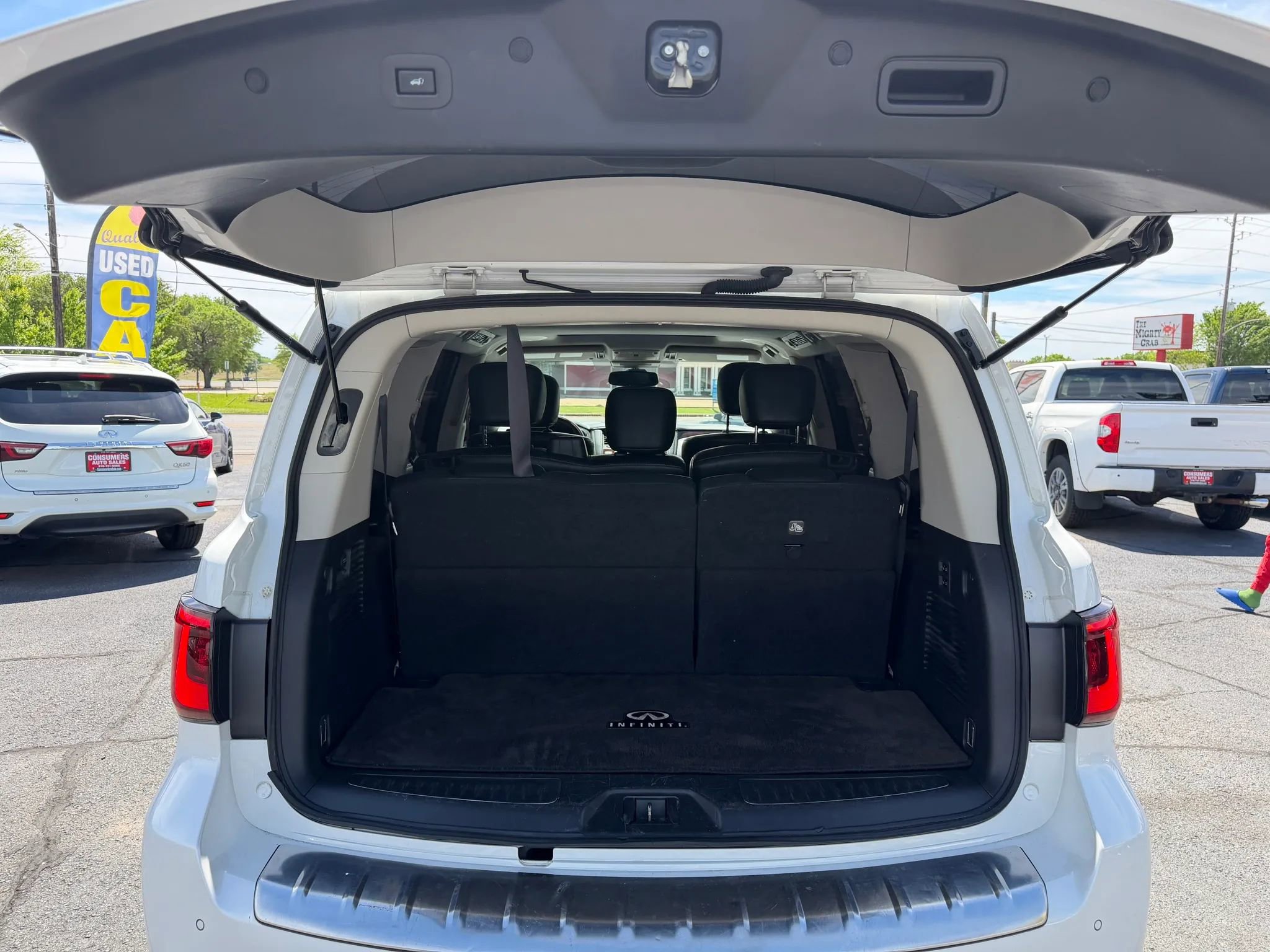 Used 2019 INFINITI QX80 Luxe w/ Proassist Package RWD image 25