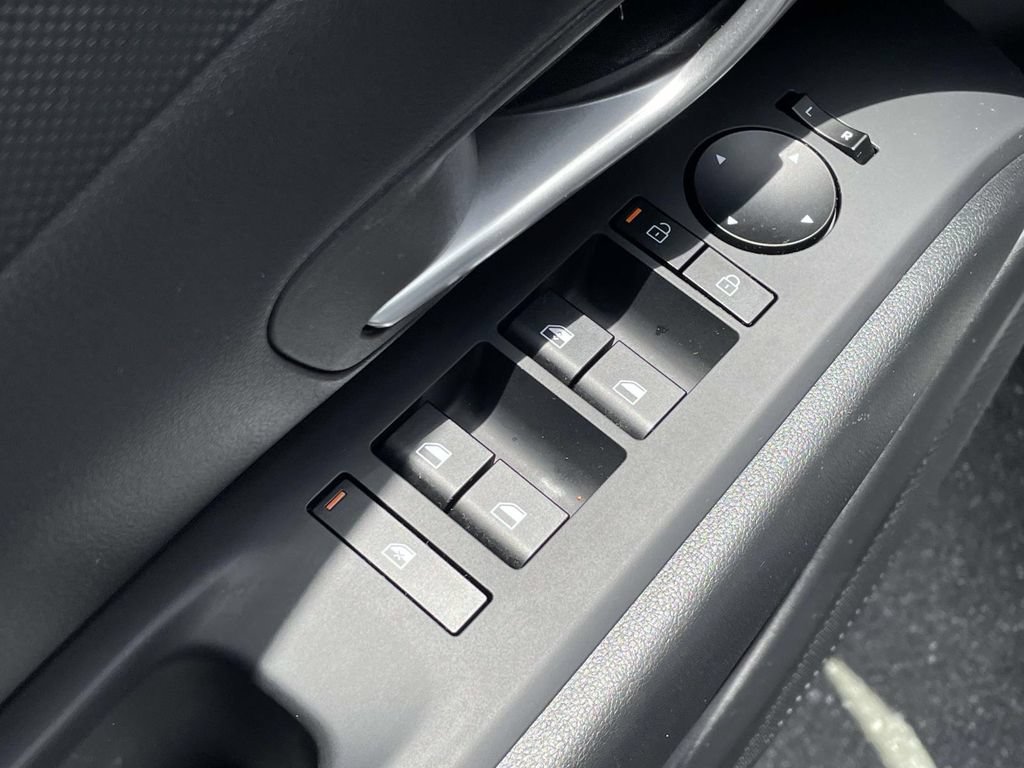 Certified 2026 Hyundai Tucson SE FWD image 14