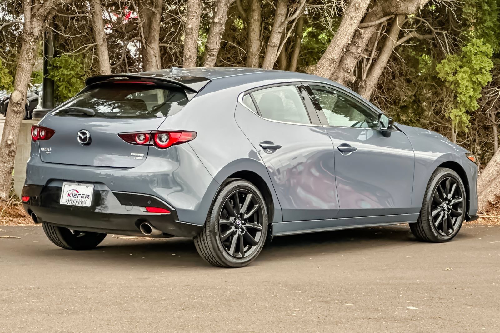 Used 2025 MAZDA MAZDA3 Hatchback w/Premium Plus Pkg AWD/4WD image 3