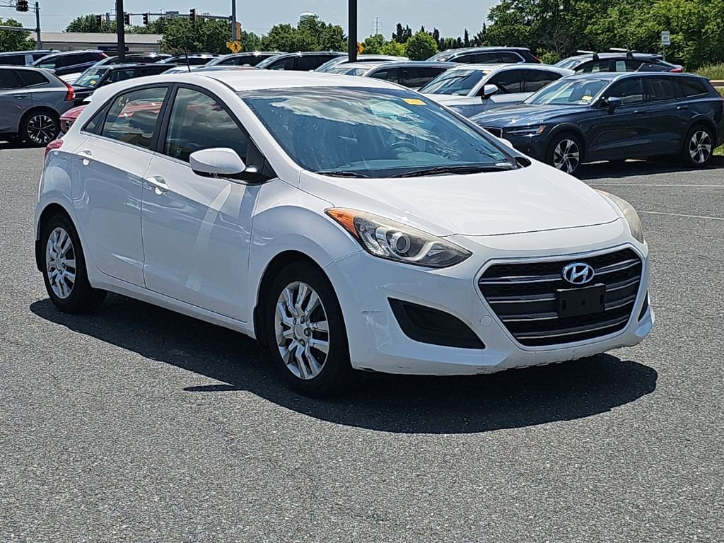 Used 2016 Hyundai Elantra GT FWD video 1