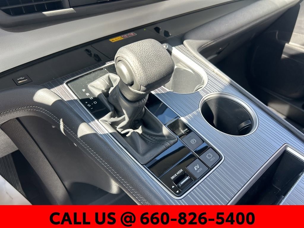 Used 2025 Toyota Sienna LE image 26