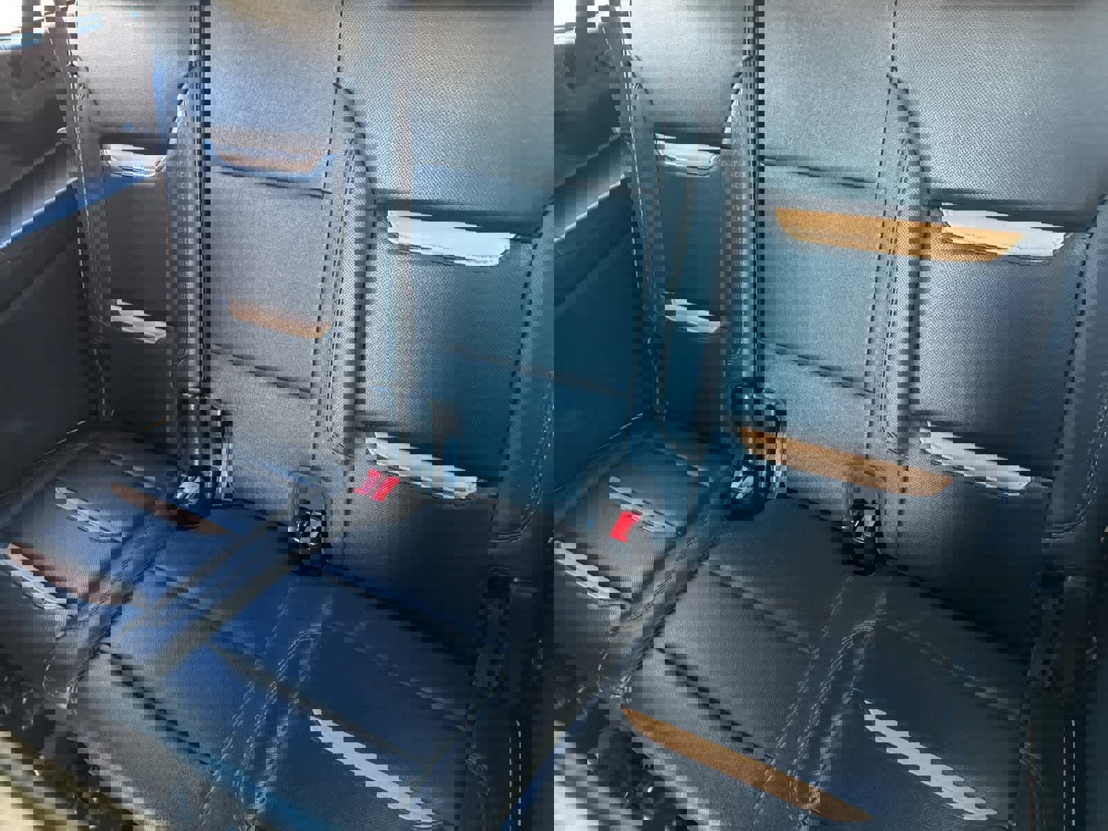 Used 2021 GMC Yukon XL AT4 w/ Rear Media and Nav Package image 15