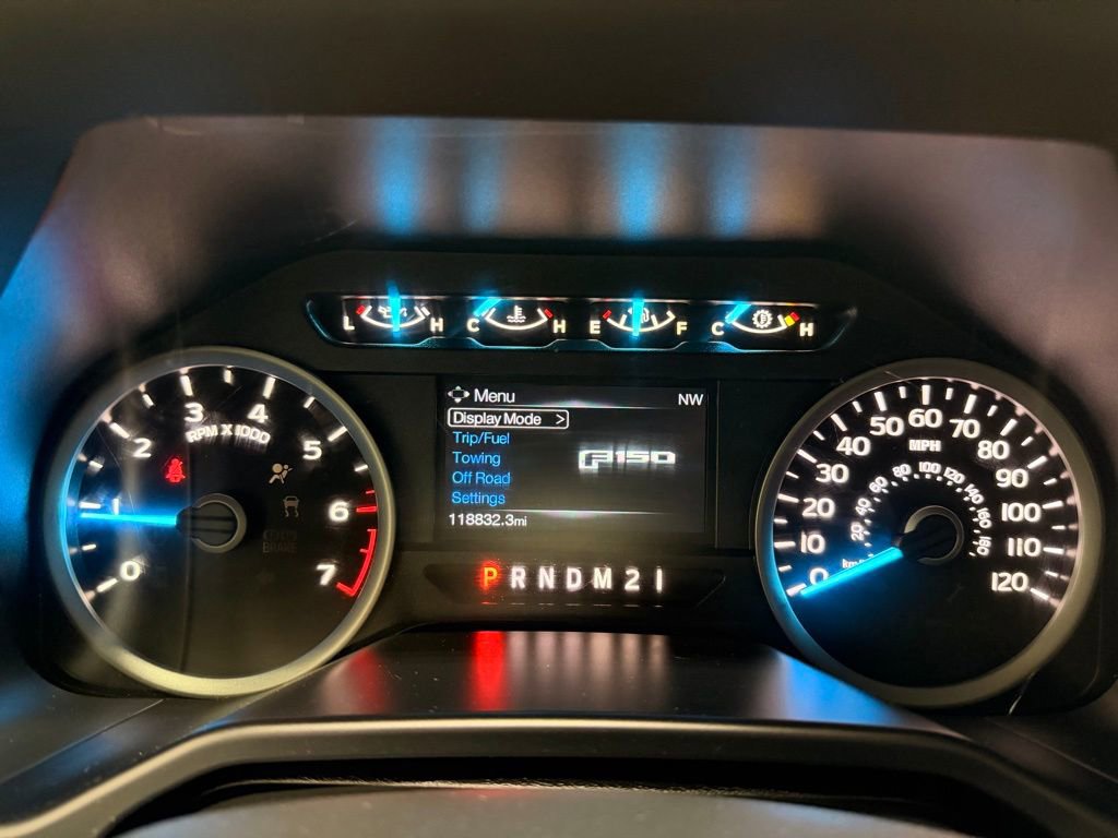 Used 2015 Ford F150 XLT w/ Equipment Group 302A Luxury image 29