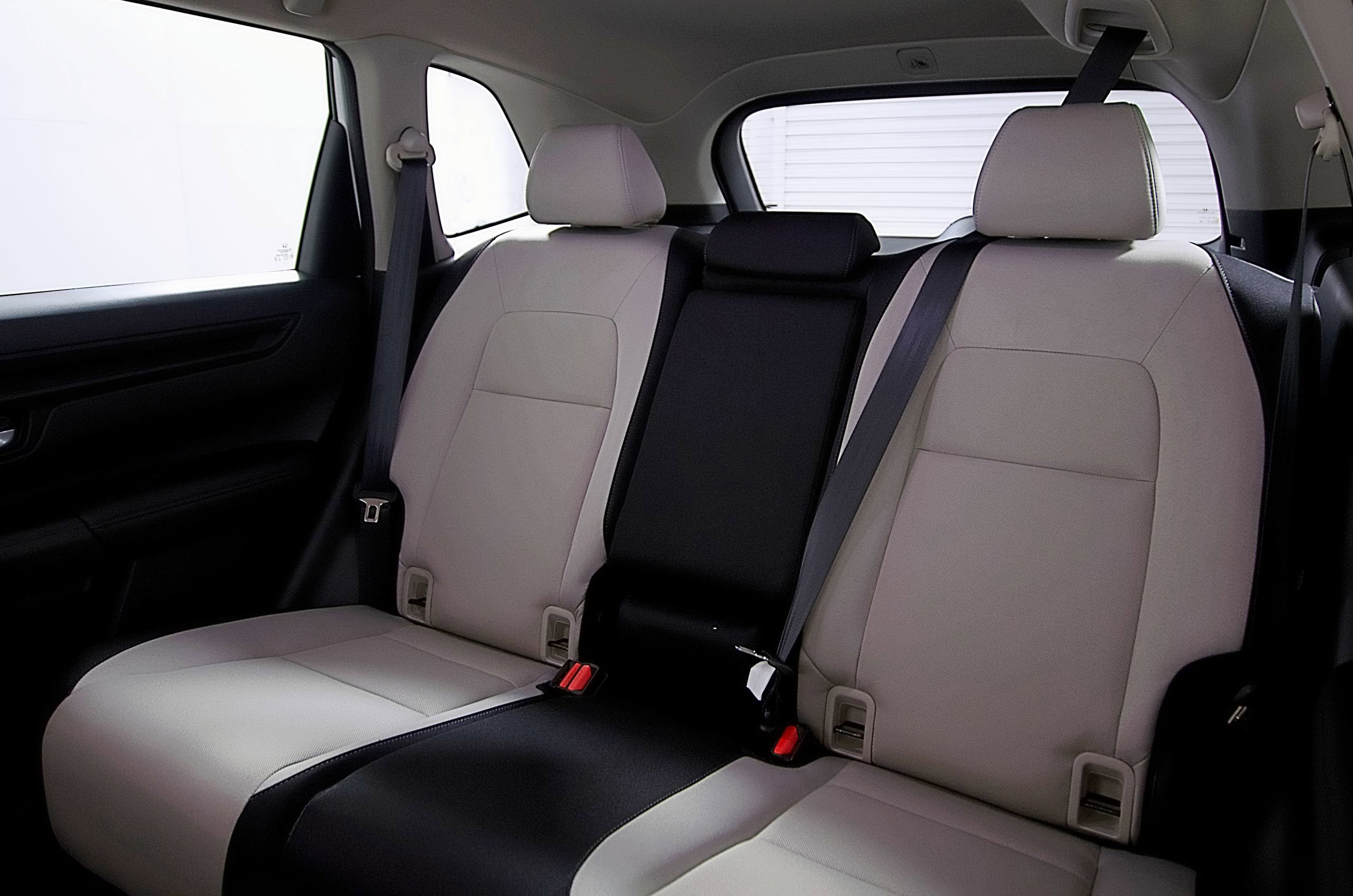 Used 2023 Honda CR-V LX image 16
