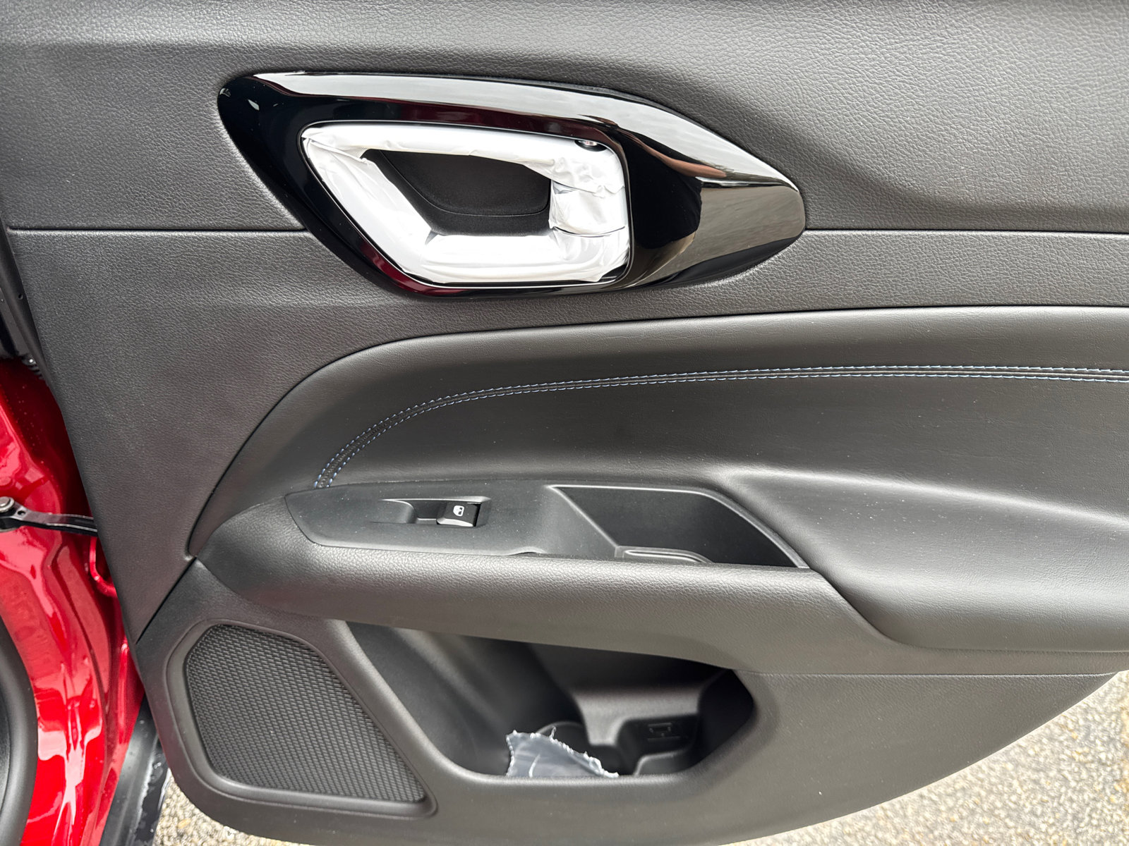 New 2026 Jeep Compass Latitude AWD/4WD image 16