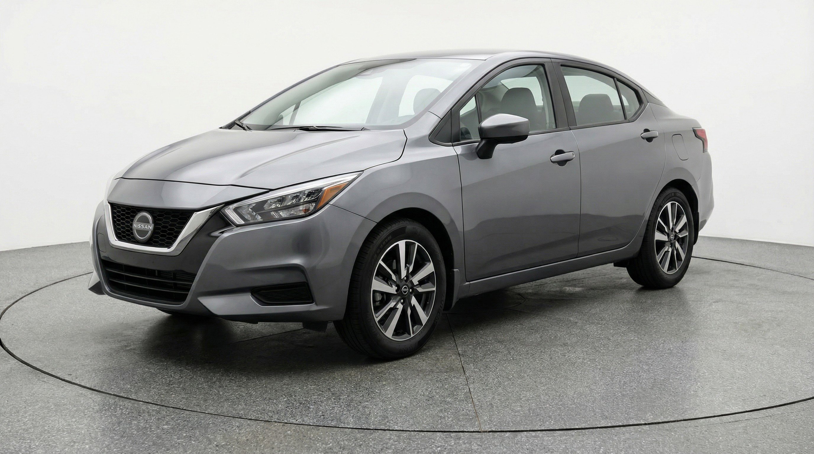 Used 2025 Nissan Versa SV FWD image 3