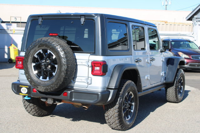 Used 2024 Jeep Wrangler Unlimited Rubicon 4xe AWD/4WD image 3