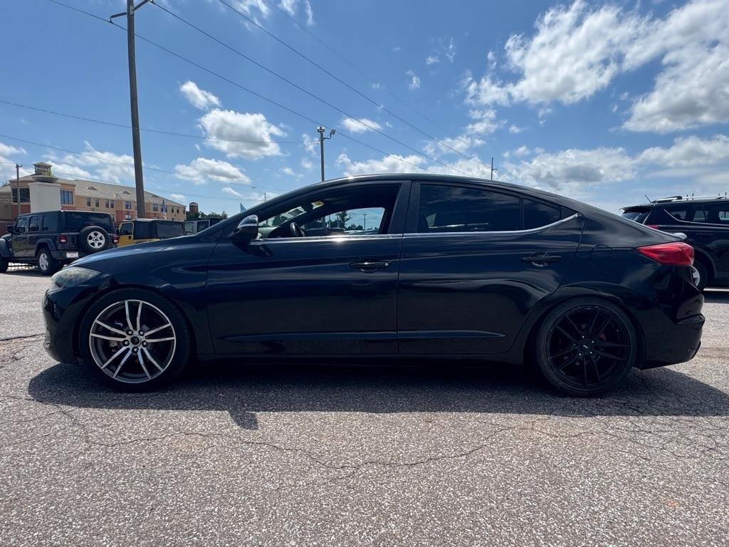 Used 2018 Hyundai Elantra Sport w/ Cargo Package FWD image 5