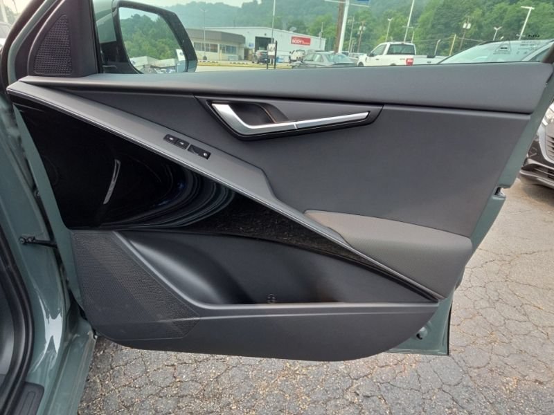 New 2026 Kia Niro Wind w/ Wind Preserve Package FWD image 13