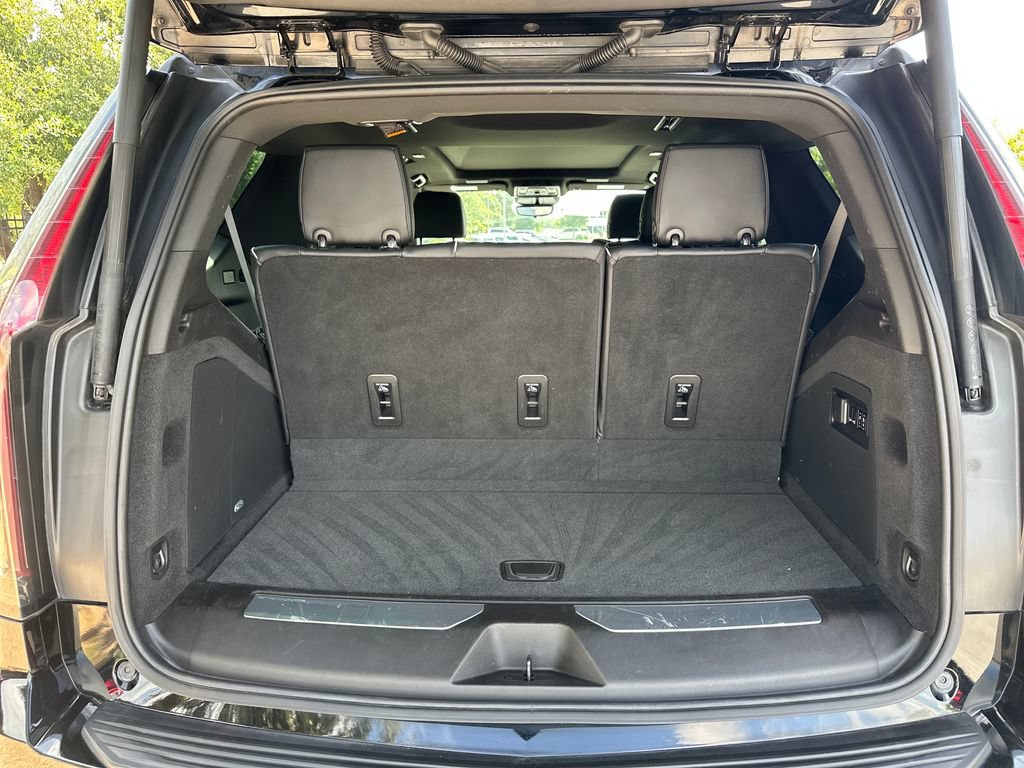 Used 2021 Cadillac Escalade Sport RWD image 44