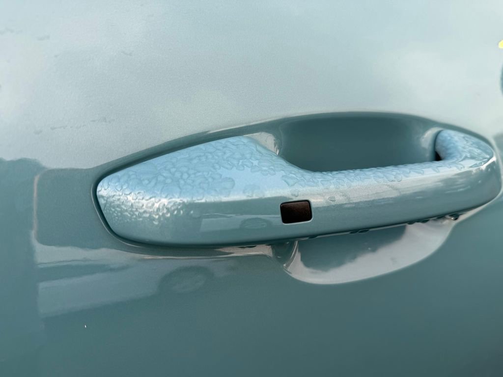 Used 2025 Kia Seltos S image 11