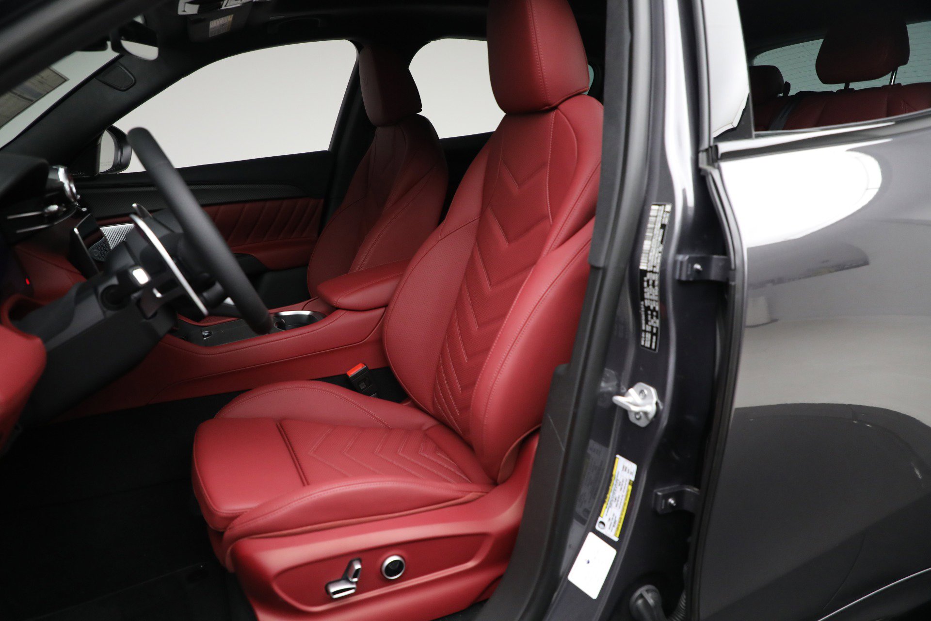 New 2025 Maserati Grecale Trofeo image 17