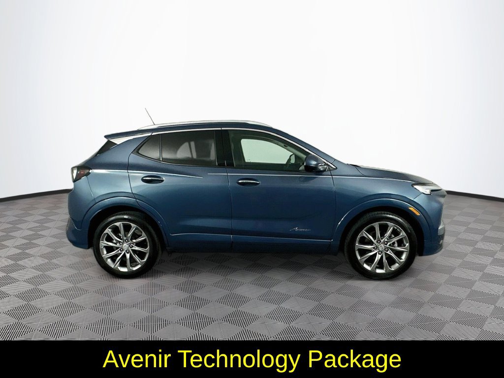 Used 2025 Buick Encore GX Avenir w/ Avenir Technology Package FWD image 11