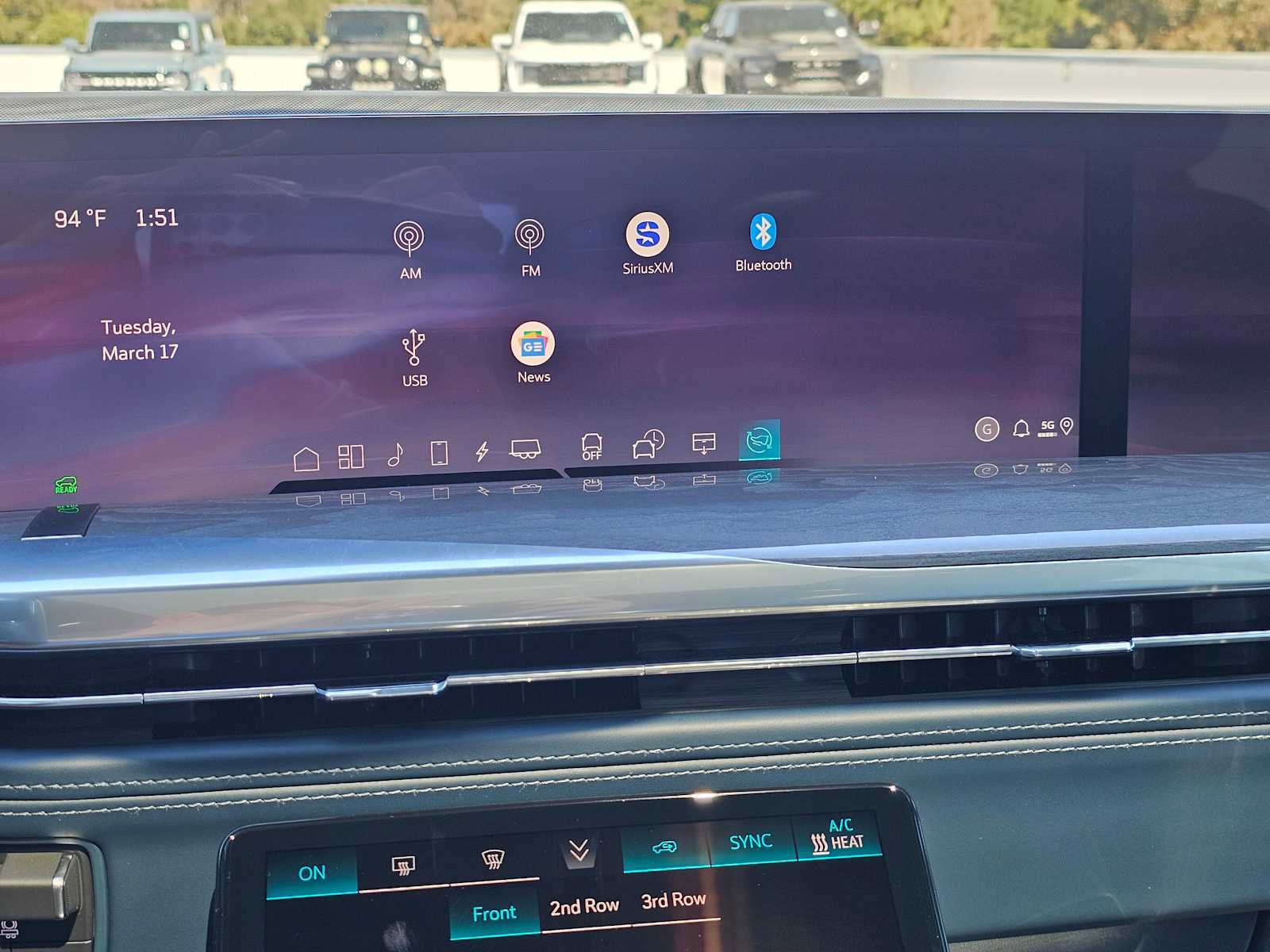 New 2026 Cadillac Escalade IQL Luxury AWD/4WD image 32