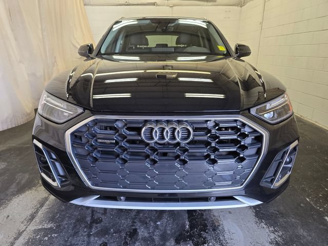 Used 2023 Audi Q5 2.0T Premium w/ Convenience Package AWD/4WD image 3
