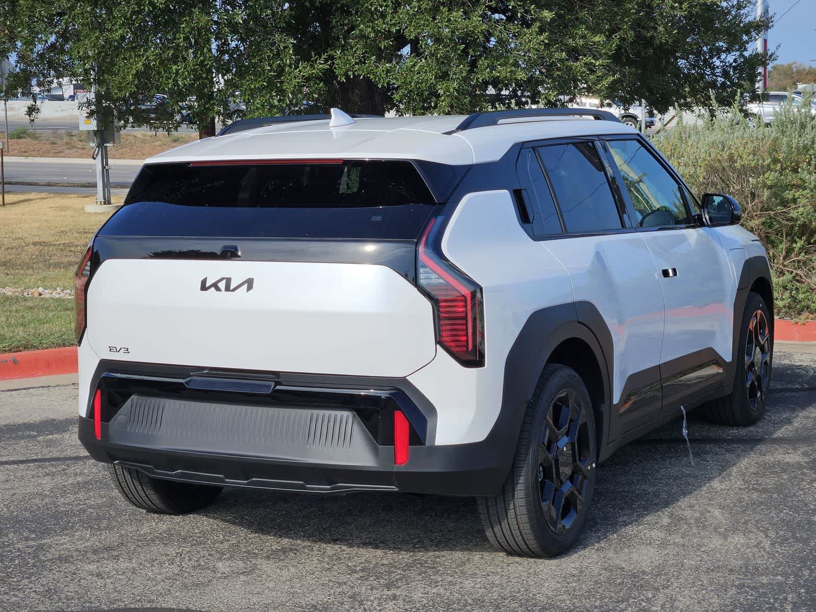 New 2027 Kia EV3 Wind w/ Wind Fwd Nightfall Package image 6