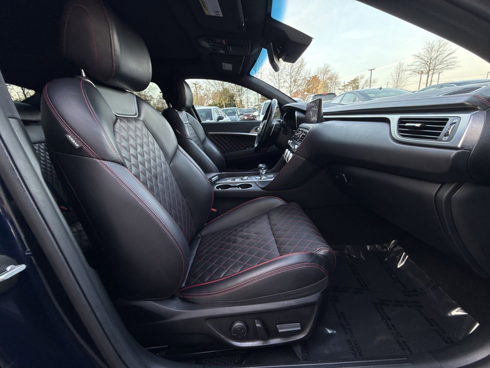 Used 2023 Genesis G70 3.3T w/ Sport Prestige Package image 27