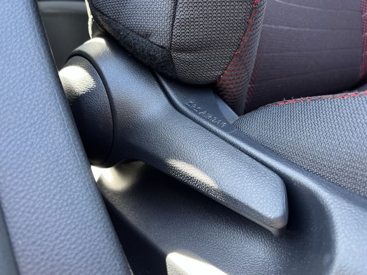 Used 2026 Toyota Corolla SE FWD image 25