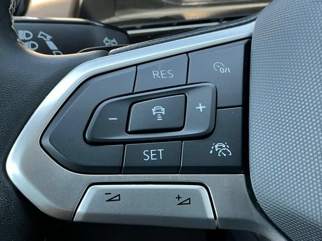 Used 2024 Volkswagen Atlas SE AWD/4WD image 29