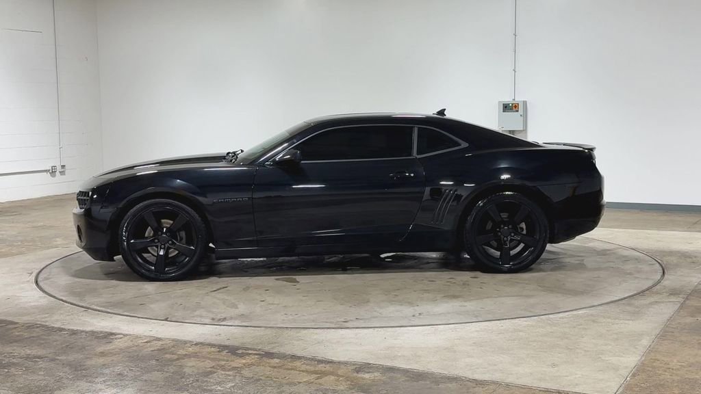 Used 2011 Chevrolet Camaro LT w/ RS Package RWD image 5