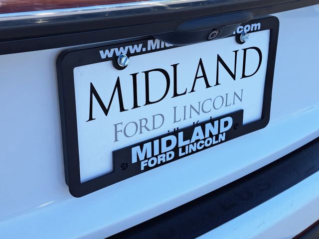 Certified 2022 Lincoln Nautilus Reserve w/ Equipment Group 201A image 5