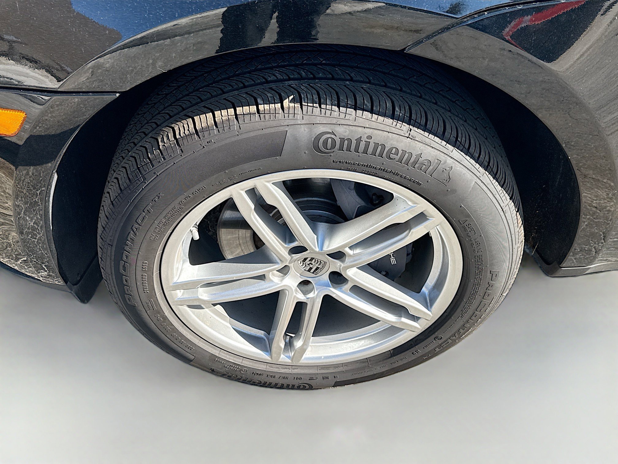 Used 2024 Porsche Macan image 35