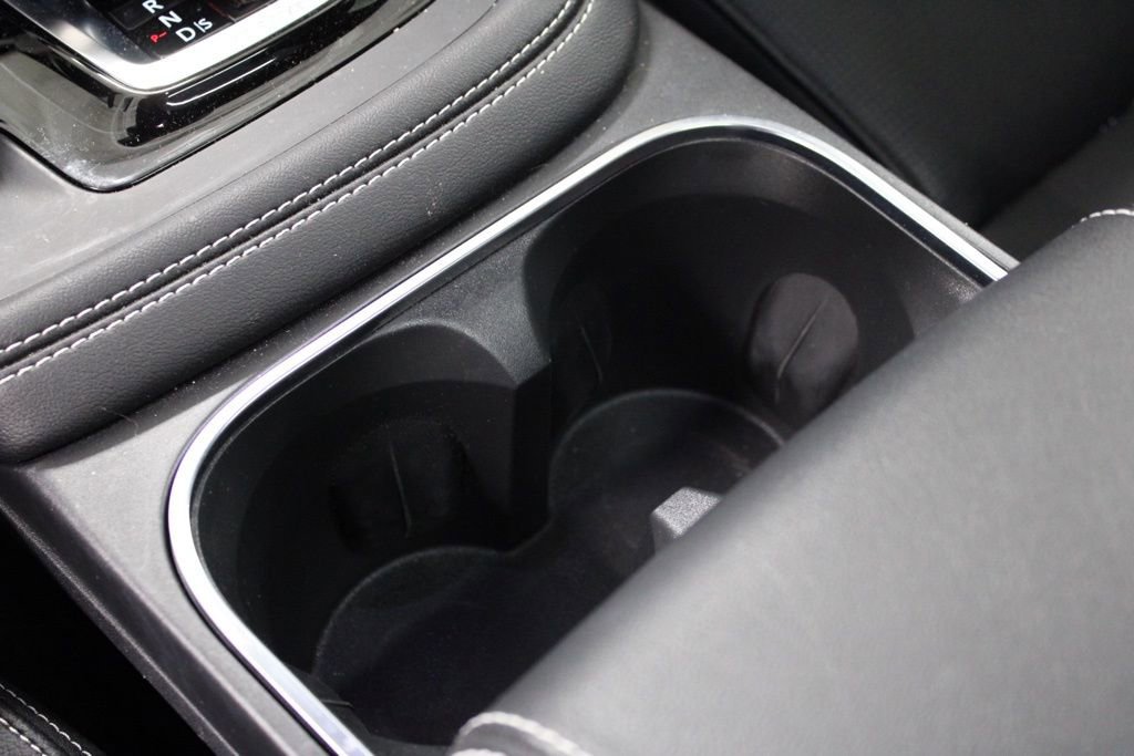 Used 2024 Jaguar E-PACE R-Dynamic SE image 35