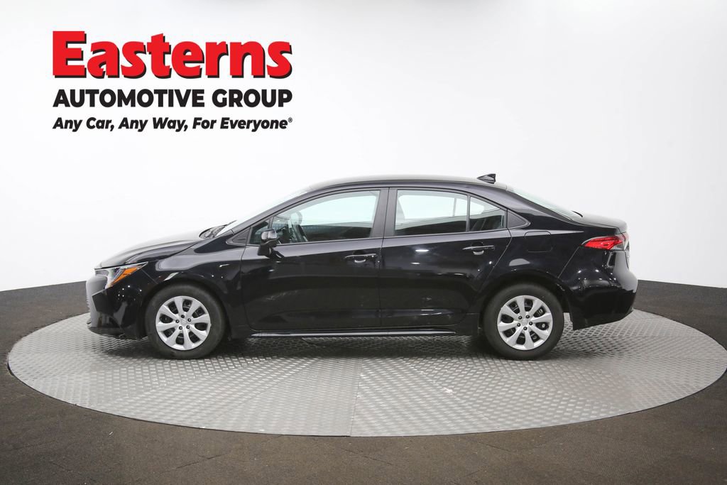 Used 2025 Toyota Corolla LE image 60