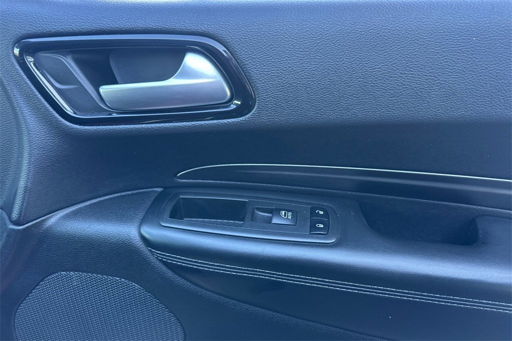 Used 2021 Dodge Durango SXT w/ 3rd Row Seating Group image 22