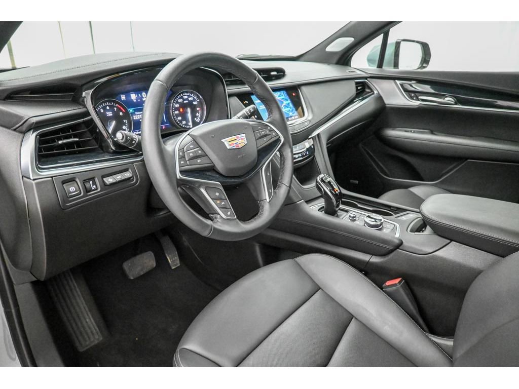 Used 2024 Cadillac XT5 Premium Luxury w/ Technology Package image 39