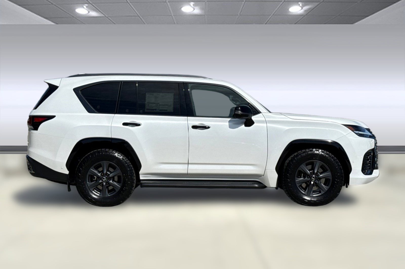 New 2026 Lexus LX 700h Overtrail image 8